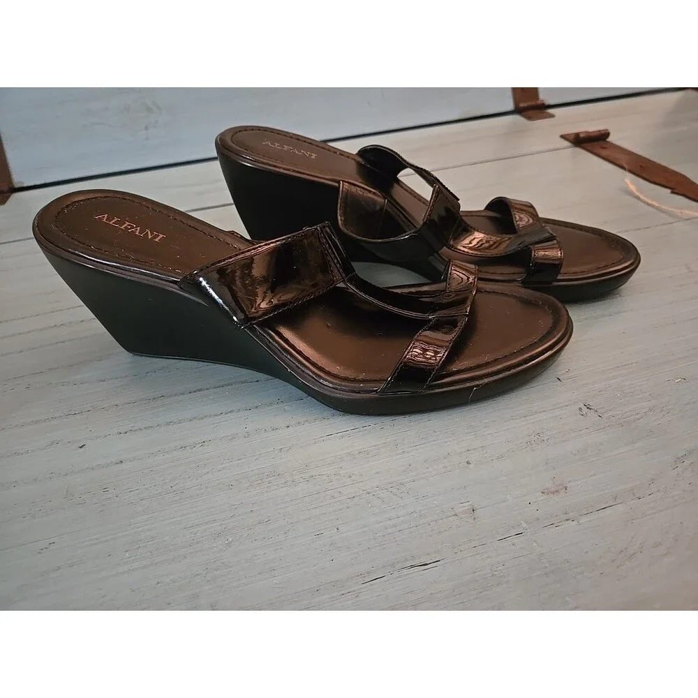 Alfani 9M Women's Black Patent Leather Slip On Wedge Double Strap Sandals Heel